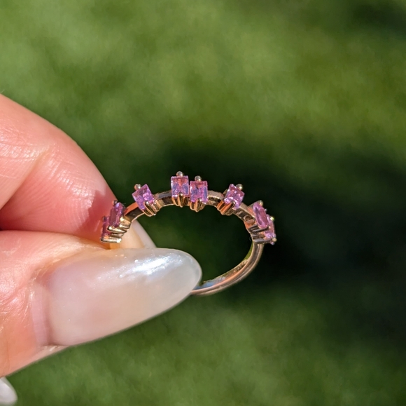 18K Rose Gold Staggered Pink Sapphire Baguette Ring Band - Picture 2 of 8